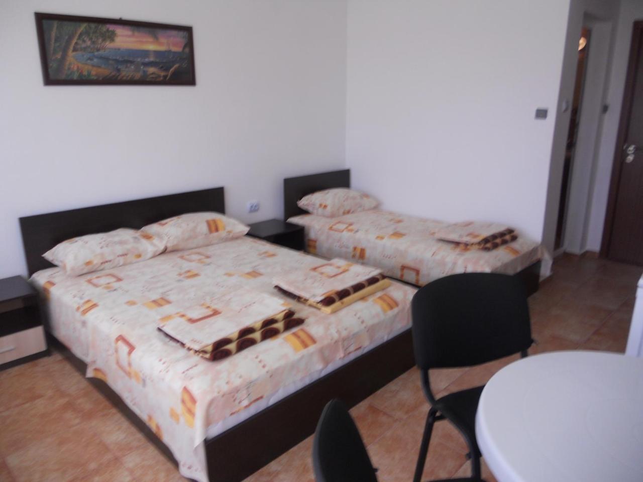 Agatopolis- подсигурено безплатно паркиране Hotel Ахтопол Екстериор снимка