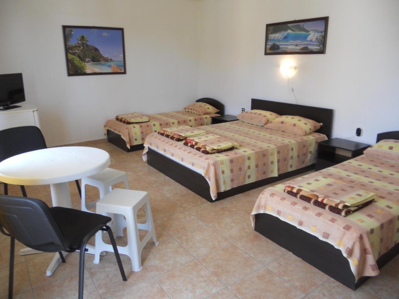 Agatopolis- подсигурено безплатно паркиране Hotel Ахтопол Екстериор снимка